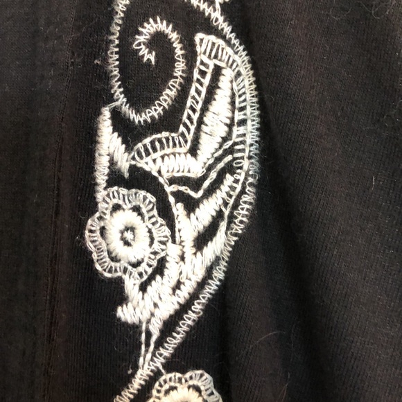 💃Fabulous detailed drapy vest💃 - Picture 4 of 4